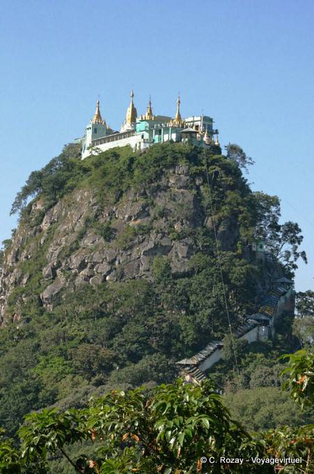 Kloster an der Spitze der Taung Kalat, Mount Popa - Myanmar (Birma)
