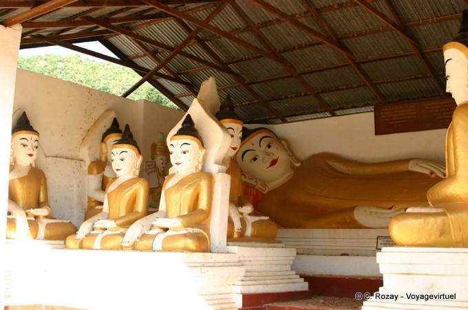 Buddhas sitzen und liegender Buddha, Shwe U Min Pagode, Pindaya - Myanmar (Birma)