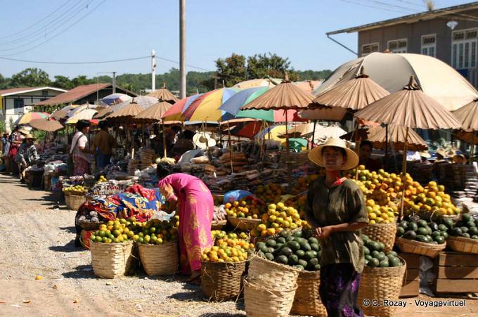 Straßenmarkt um Pindaya - Myanmar (Birma)