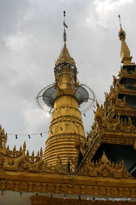 Top des Stupa Botataung Pagode, Yangon - Myanmar (Birma)
