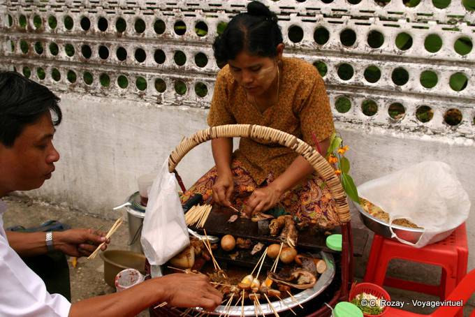 Machen Kebabs, Rangun - Myanmar (Birma)
