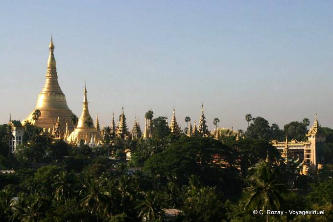 Blick von unserem Hotel in Yangon, Shwedagon Pagode, Yangon - Myanmar (Birma)