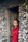 Shwe In Bin, Porträt eines jungen Mönch, Mandalay, Birma.