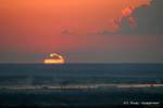 Die Sonne geht auf dem Irrawaddy, Mandalay, Sagaing, Birma.
