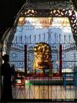 Kuthodaw Pagode, die königlichen Thron, Mandalay, Birma.