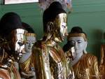 Buddhas in Halle südöstlich von der Terrasse, Shwedagon, Rangun, Birma.