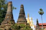 Stupas ohne Kopf, (Sankar) Sagar, Birma.