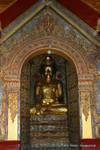 Buddha in einem reich verzierten Nische, Hpaung Daw U Pagode, Inle, Birma.