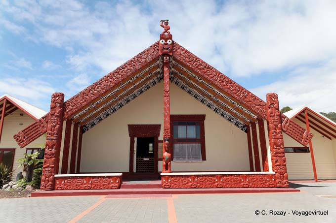 Das Whare Tupuna (Stammhaus), Whakarewarewa Thermal Village, Rotorua - Neuseeland