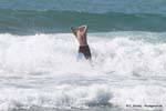Joy Surfer Whangamata Beach Surf, Neuseeland.
