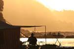 Camper bei Sonnenuntergang, Maraehako Bay, Ostkap, Neuseeland.