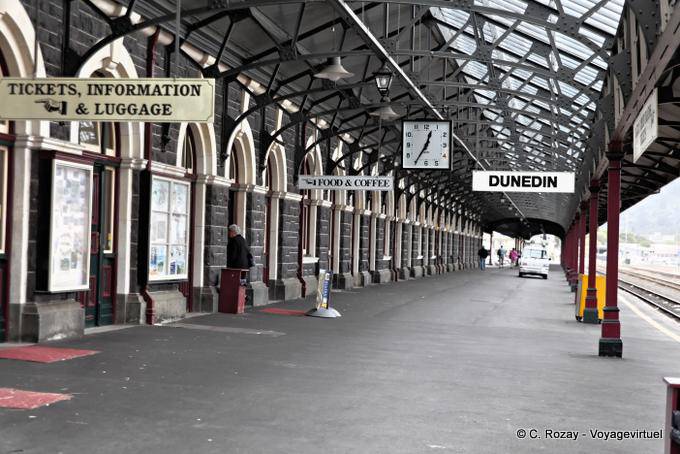 Quai schwarzem Basalt Kokonga, Dunedin, Railway Station - Neuseeland