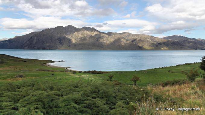 Berge mit Blick auf den Hals, Lake Hawea, Southland - Neuseeland