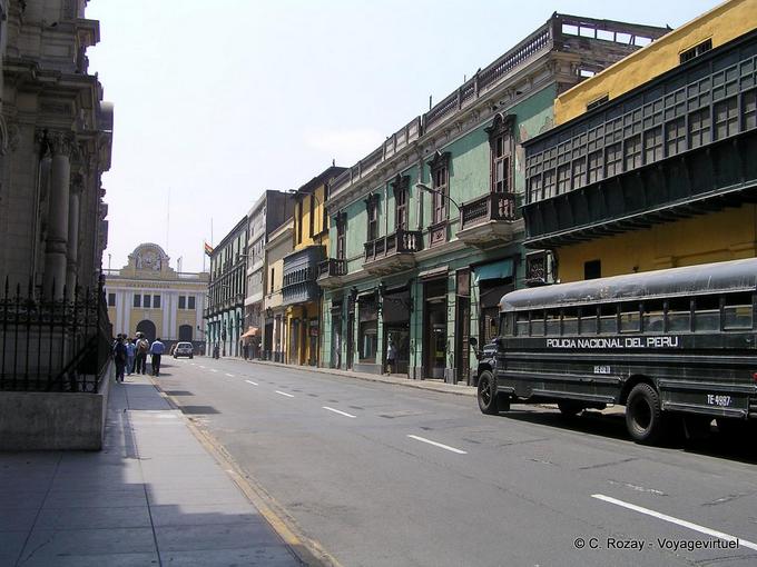 Bus der Nationalen Polizei von Peru, Lima -Peru