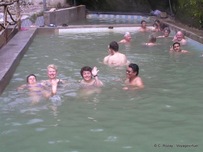 Aguas Calientes, heißes Bad für die Rückkehr der Touristen nach Machu Picchu -Peru