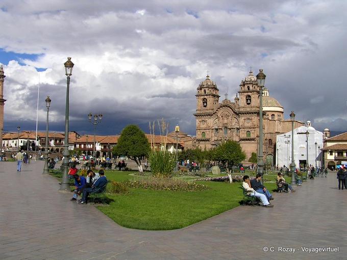 Winkel anstelle von Puma (Huacaypata) berühmte Plaza de Armas, Cusco -Peru