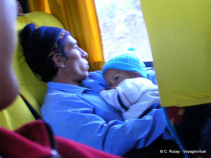 Vater der Zärtlichkeit auf dem Bus zwischen Andahuaylas und Ayacucho -Peru
