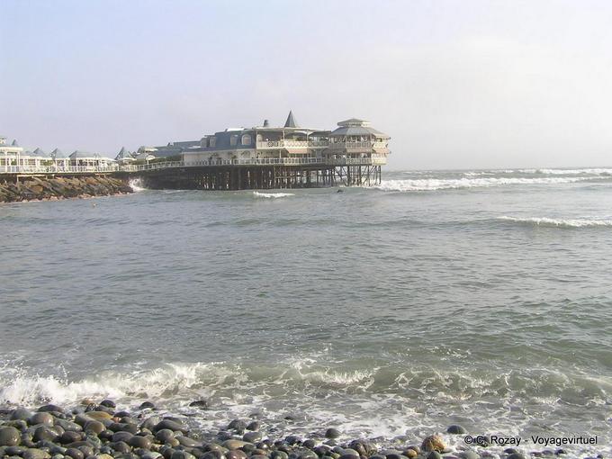 La Rosa Nautica in Richtung Playa Makaja, Miraflores, Lima -Peru