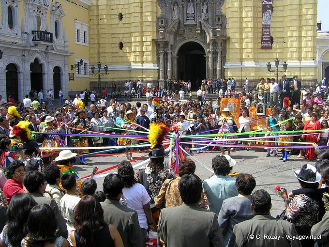 Traditionellen Tanz auf dem Platz des Heiligen Franz von Assisi, Lima -Peru