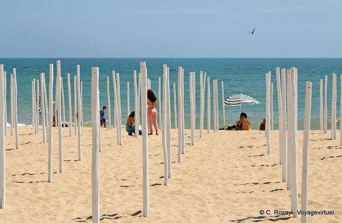 Stakes am Strand, Geometrie, Albufeira - Portugal