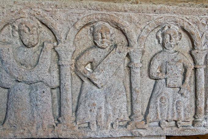 Bas Relieffries Fragment, Alcobaça - Portugal