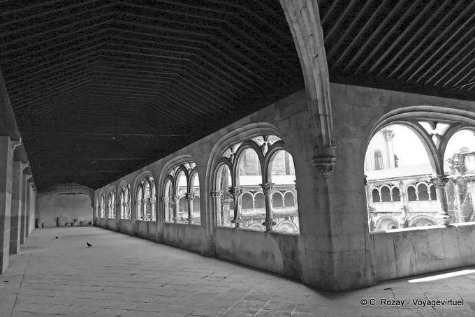 Zweiter Stock des Klosters Stille, Alcobaça - Portugal