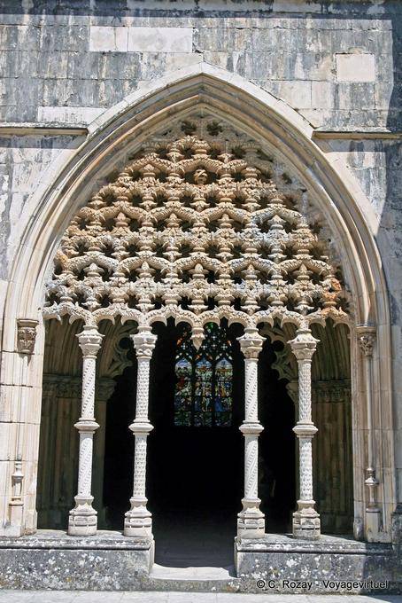 Batalha, Oberlichter Kreuzgang - Portugal