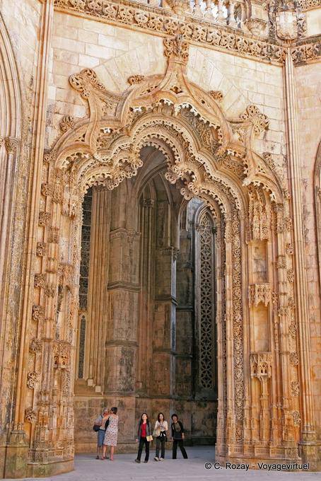 Manuelinischen Portal Bestattungs Rotonde, Kloster von Batalha - Portugal