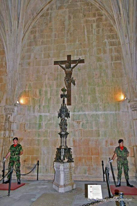 Der Kapitelsaal und das Grab des unbekannten Soldaten, Kloster von Batalha - Portugal