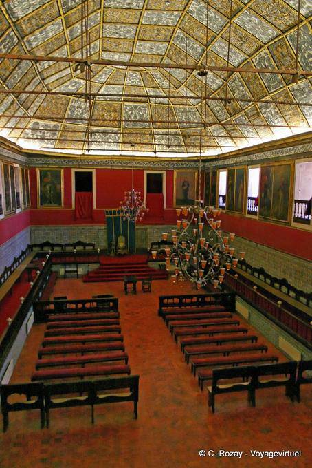 Sala dos Capelos oder Great Hall der Apostelgeschichte, die Haupthalle der Universität von Coimbra - Portugal