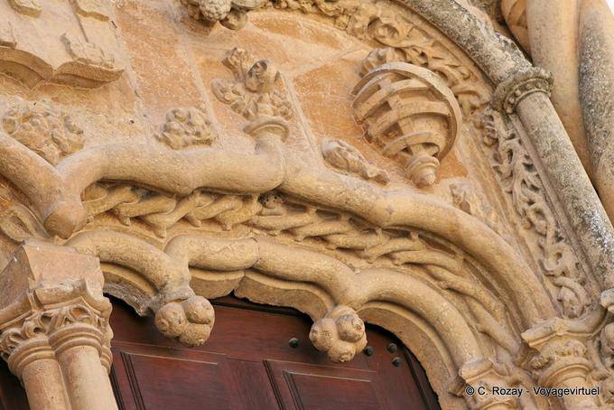 Exterior Detail der manuelinischen Kunst, Coimbra - Portugal