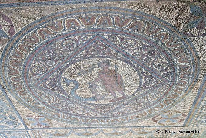 Detail einer polychrome Mosaik Conimbriga - Portugal