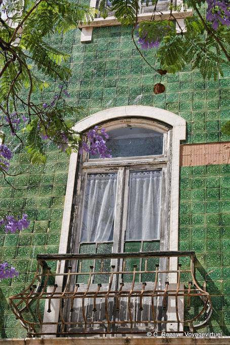 Lagos, Balkon Fassade grünen Keramik - Portugal