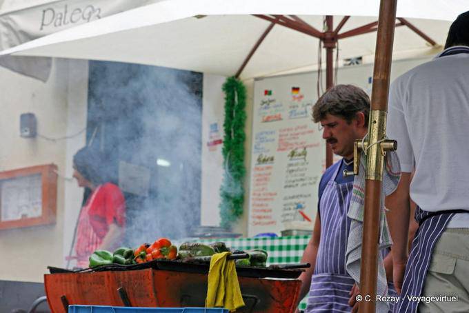 Die Grills von Alfama, Lissabon - Portugal