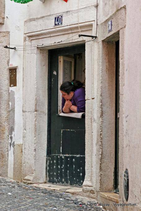 Szene aus dem Alltag, Alfama, Lissabon - Portugal