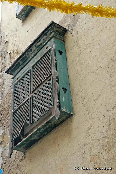Wie ein Gitterwerk, Alfama, Lissabon - Portugal