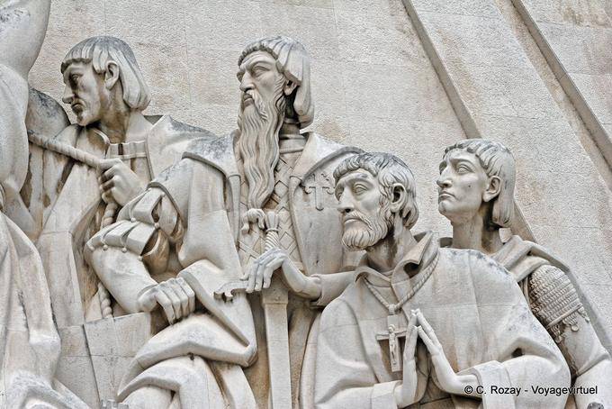 Close up von geschnitzten Figuren, Padrão dos Descobrimentos, Lissabon - Portugal