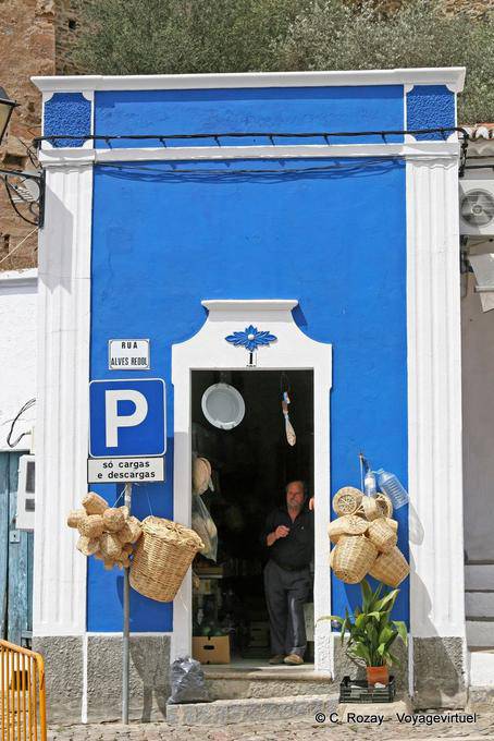 Mértola, der Basar der Rua Alves Redol - Portugal