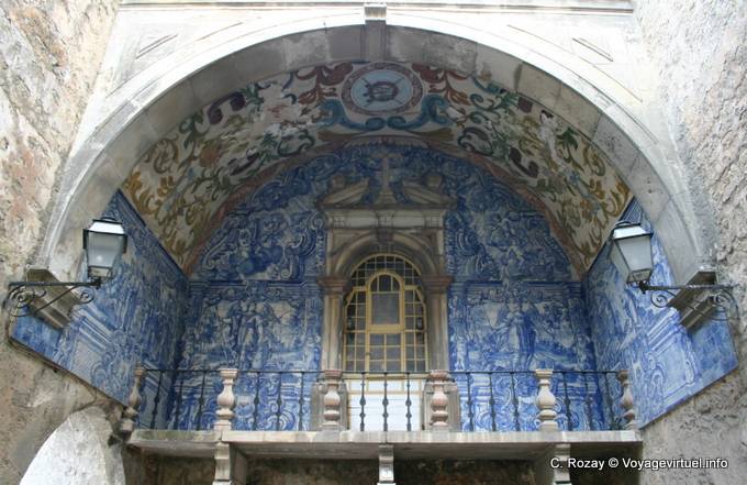 Die blauen und weißen Mosaik (1750), City Gate, Óbidos - Portugal