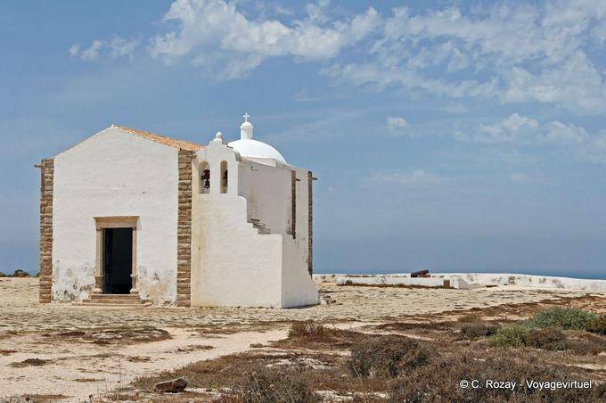 Außenansicht der Kirche Nossa Senhora da Graça, Festung von Sagres - Portugal