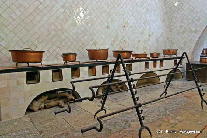 Die Stifte und Kupfer Pfannen, Koch der National Palace, Sintra - Portugal