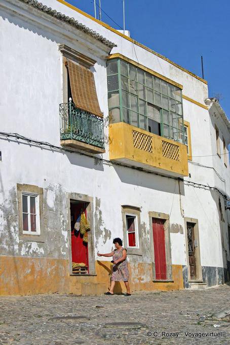 Tavira Straßenszene - Portugal