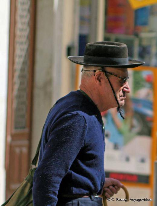 Der Mann mit dem Hut Portugiesisch, Tavira - Portugal