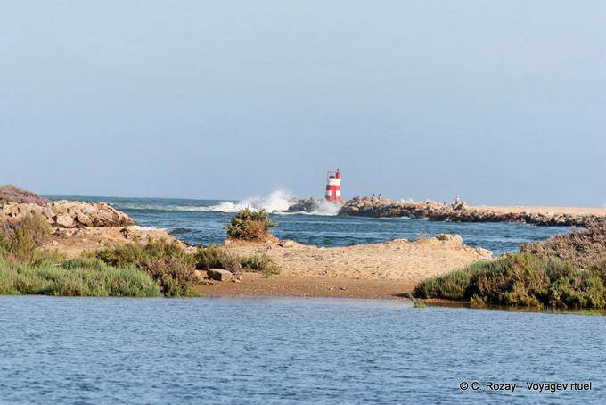 Leuchtturm an der Mündung der Mündung Formosa, Tavira - Portugal