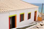 Hausfarben, Burgau, Algarve, Portugal.