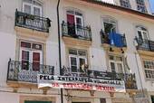 Sexuelle Unterdrückung, Protest zum Balkon, Coimbra, Portugal.