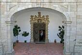 Museum Eingang, Évora, Portugal.
