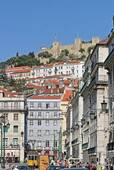 Blick auf das Schloss von Figueira Platz, Lissabon, Portugal.