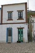 Vende-se, typisches Haus zum Verkauf, Nazaré, Portugal.