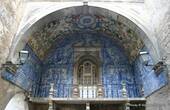 Die blauen und weißen Mosaik (1750), City Gate, Óbidos, Portugal.